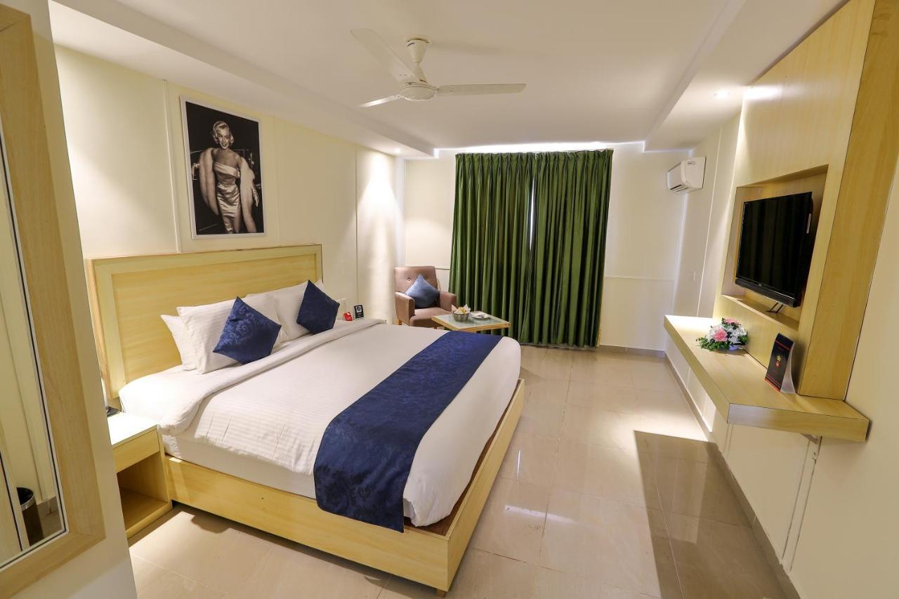 Zip By Spree Hotels Hyde Goa Candolim Exterior foto